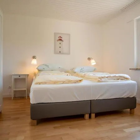 Haus-strandloeper-parterre-wohnung-grooter-strandloeper アパート Großenbrode