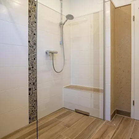 Haus-strandloeper-parterre-wohnung-grooter-strandloeper